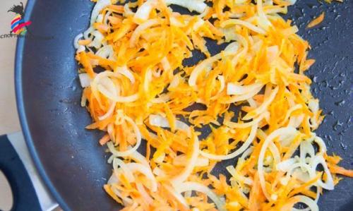 Диетическая шарлотка с капустой и морковью? 03