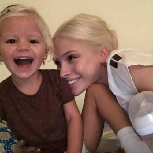 Уже вторую неделю в интернете царит ностальгия по 2016 году. 04