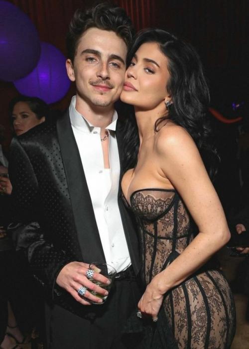 Тимоти шаламе бросил кайли дженнер и нашел способ жестоко унизить ее в интервью. 01