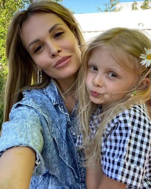 Актриса мария горбань с дочкой Фаней! 02