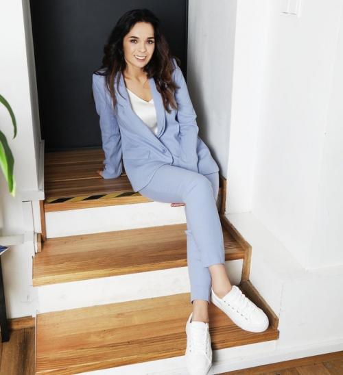 Юлечка Ахмедова призналась, что больше всего в жизни любит шоколад. 03