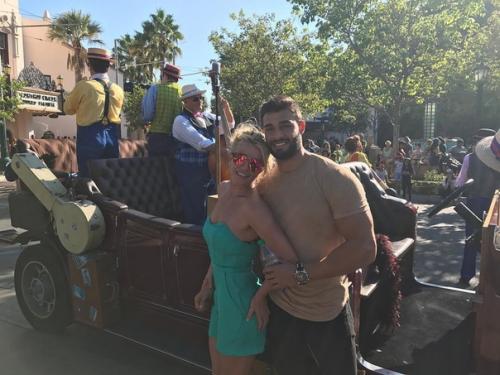 38-Летняя Бритни Спирс и ее кавалер - 25-летний бойфренд Сэма асгари. 03