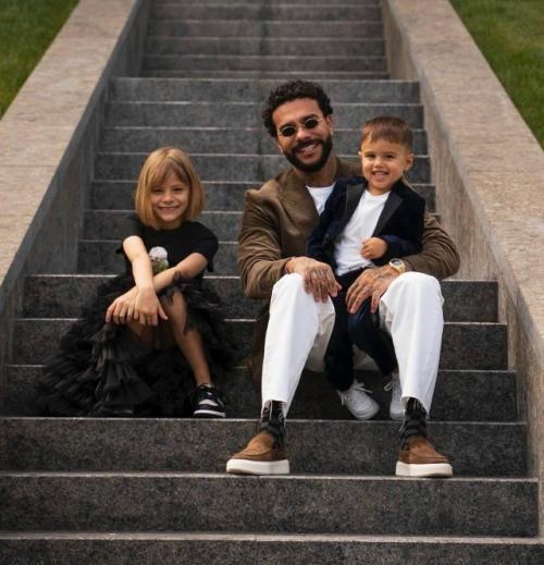 11-Летняя дочь Тимати уже начала копить на свою мечту - квартиру.
