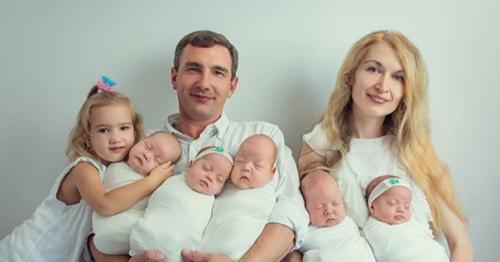 37-Лeтняя Оксана кобелецкая в июнe 2016 года стала мамой сразу пятерых малышей. 01