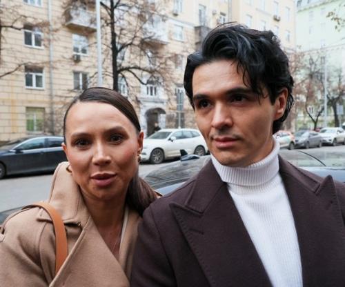 Доставили в Онкологическую Реанимацию - стало известно, что 33-летняя Валерия Чекалина находится в реанимации онкологического отделения. 01