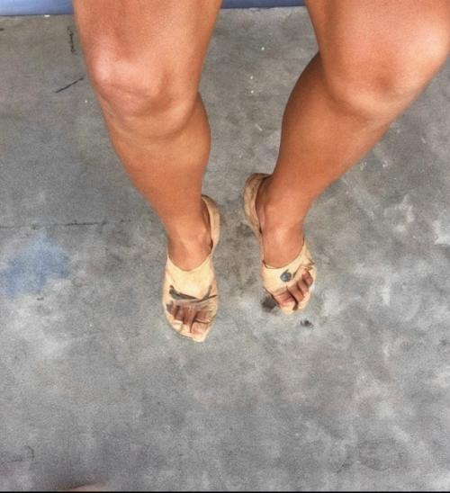 История одиннадцатилетней реи буллос с Филиппин - это напоминание о том, что настоящая решимость не зависит от обстоятельств. 01