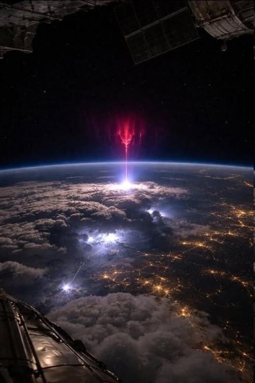 Нет, это не графика … а реальные снимки снятые с мкс. 

