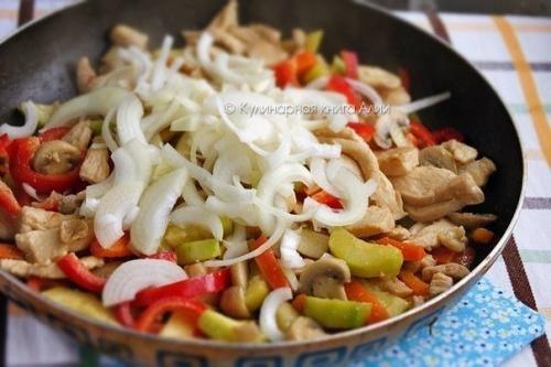 Соте с курицей и грибами. 06