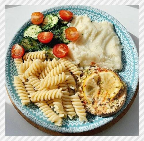 Спортивные девушки. Арианты полезных недорогих обедов, которые не навредят вашей фигуре. 05