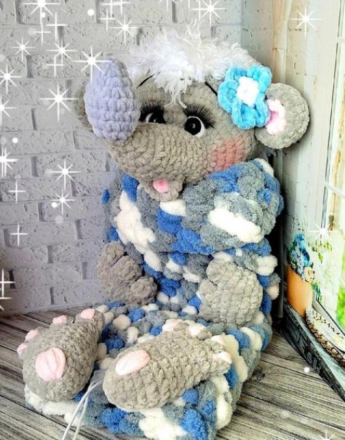 Автор этих милых работ -. 03