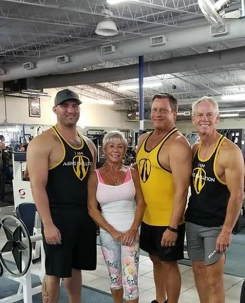 Спортивные бабули не перестают удивлять! 03