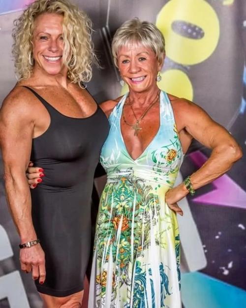 Спортивные бабули не перестают удивлять! 01