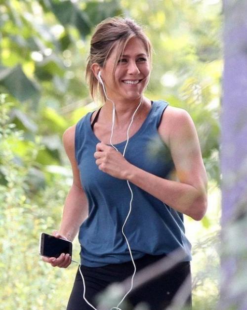 Можно ли добиться красивых и подтянутых ягодиц без дополнительного инвентаря? 04