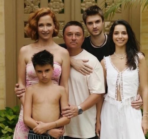 Актеры Максим лагашкин и Екатерина стулова вместе уже более четверти века. 01