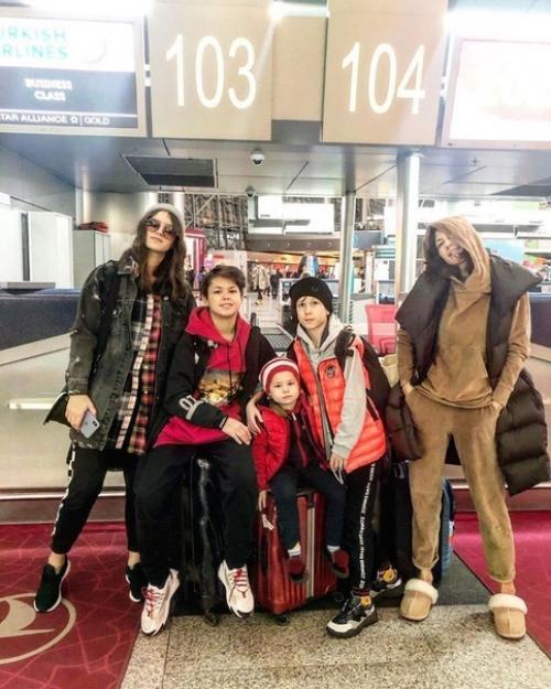 Восхищаюсь красотой т иолодостью этой актрисы! 01